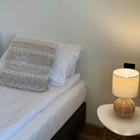 Marina * 卡尔维亚