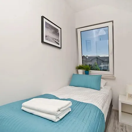 アパート Marina カルビア